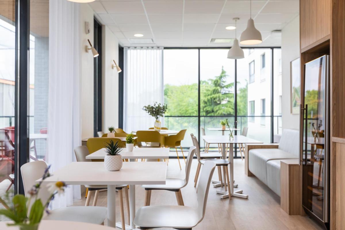 Oh Activ Cergy Aparthotel Exterior photo